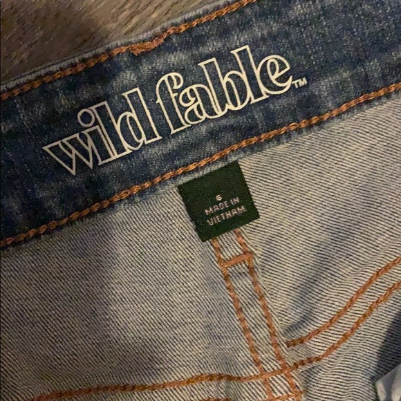 Jeans - Picture 2 of 4